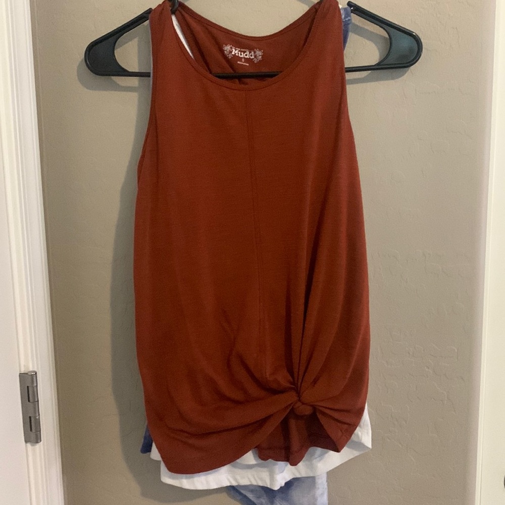 Three Mudd (Kohl’s product) tank top.